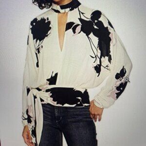 Free People Ivory/black/Mauve key hole Long sleeve drop shoulder top Size M
